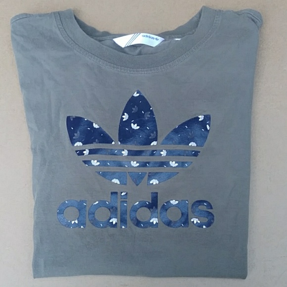 adidas Tops - Adidas Crewneck Fitted Tee